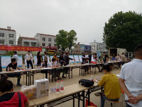 ������������ƶר����Ƹ����������&ldquo;��ҵ�ײ�&rdquo;