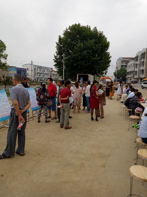 ������������ƶר����Ƹ����������&ldquo;��ҵ�ײ�&rdquo;